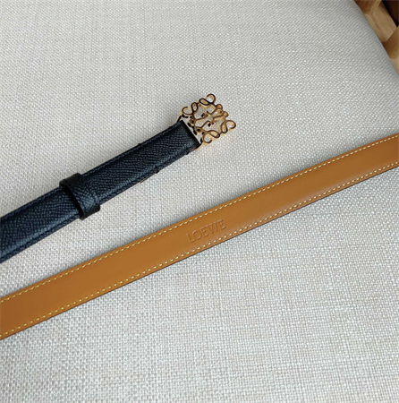 L0ew* belt in grained calfskin 20mm gold hardware black/brown