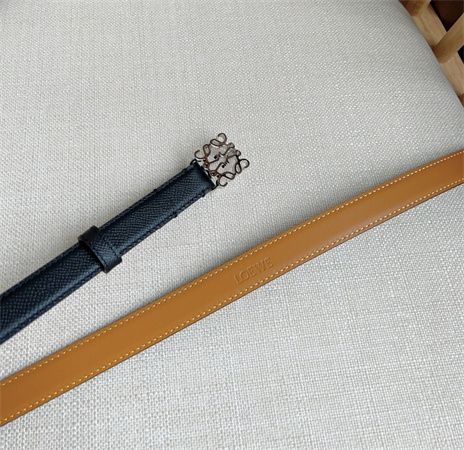 L0ew* belt in grained calfskin 20mm silver hardware black/brown