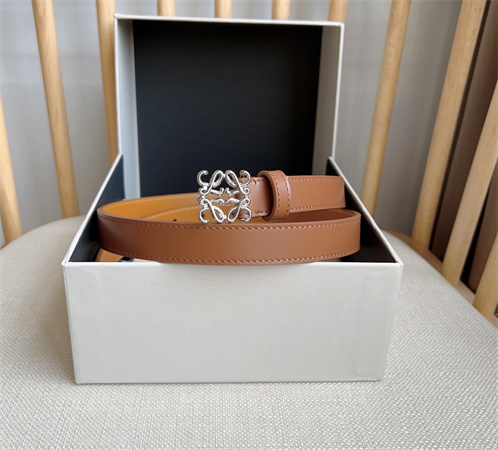 L0ew* belt in smooth calfskin 20mm silver hardware brown