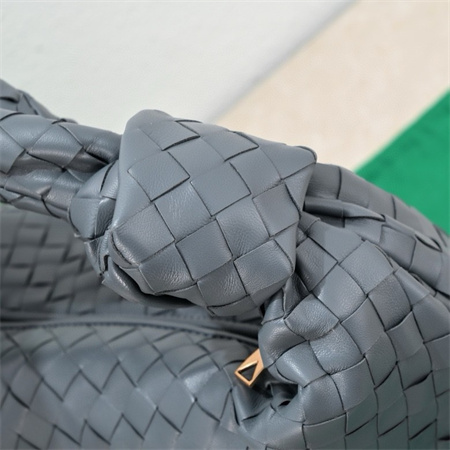 BV Small Jodie In Lambskin Leather Thunder Color