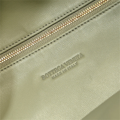 BV Small Hop Shoulder Bag In Calfskin