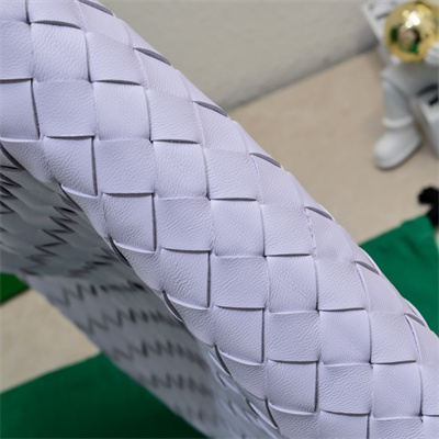 BV Small Hop Shoulder Bag In Calfskin