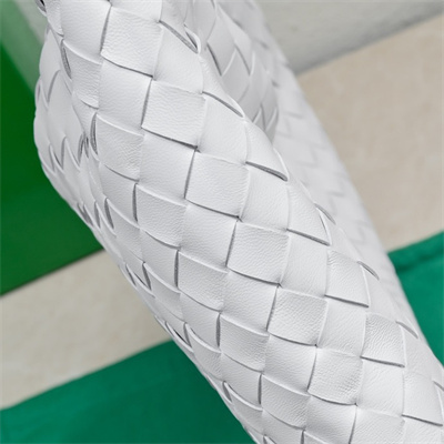 BV Small Hop Shoulder Bag In Calfskin