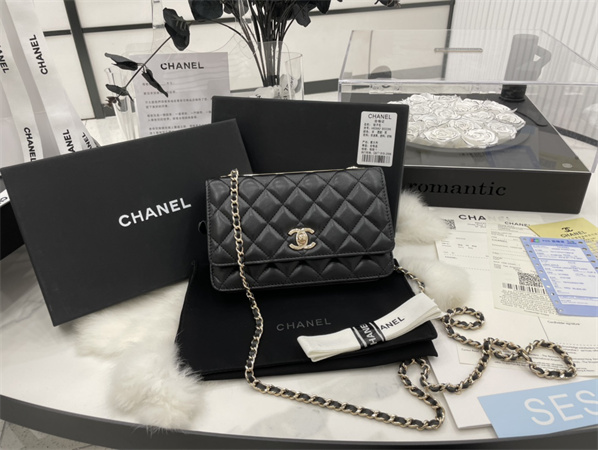 Cha.nel Trendy CC Wallet On Chain Lambskin Gold Tone Metal In Black A80982