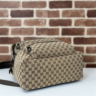 gu.cci medium backpack with G*u*i logo 800265