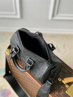 LV Keepall Bandoulière 25 Taurillon Monogram M20900