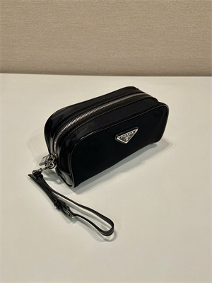Pra*a re-nylon and brushed leather pouch black 2ne063
