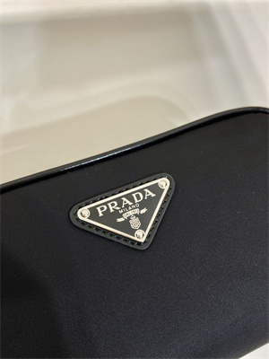 Pra*a re-nylon and brushed leather pouch black 2ne063