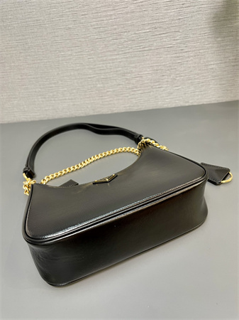 Pra*a re-edition shinny wrinkled leather mini-bag black 1bc204