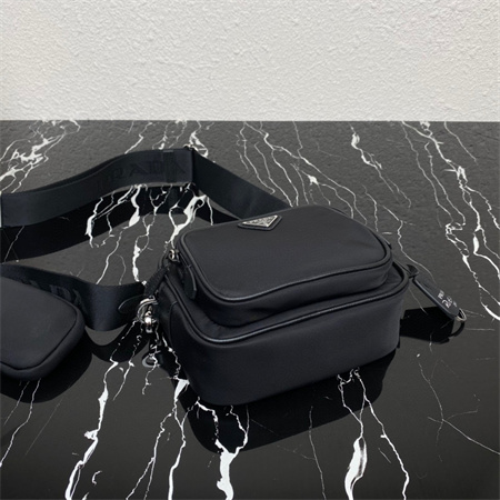 Pra*a re-nylon shoulder bag black 1bh153