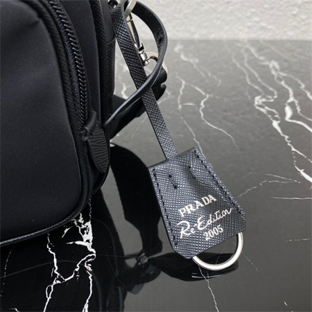 Pra*a re-nylon shoulder bag black 1bh153