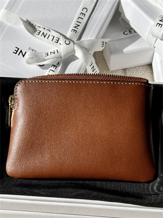 Ce**e triomphe coin purse smooth calfskin brown
