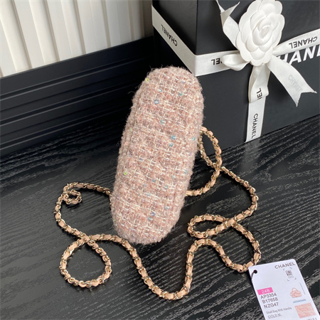 Ch*el clutch with chain cotton, wool tweed, sequins & gold-tone metallight pink ap3355