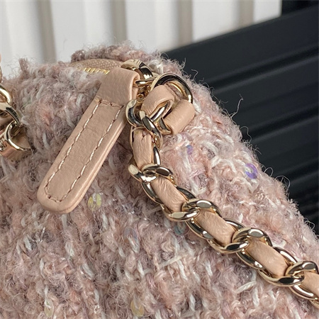 Ch*el clutch with chain cotton, wool tweed, sequins & gold-tone metallight pink ap3355
