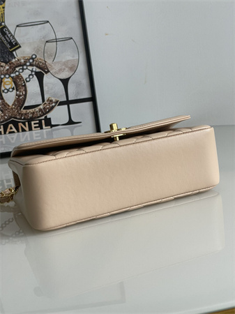 Ch*el vintage flap bag lambskin gold tone metal beige a2221