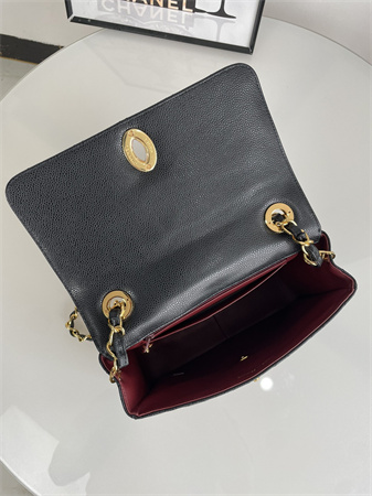 Ch*el vintage classic flap bag grained calfskin gold tone metal black a2218