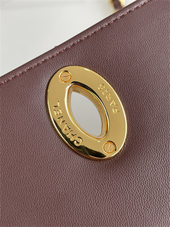 Ch*el vintage classic flap bag calfskin gold tone metal burgundy a2218