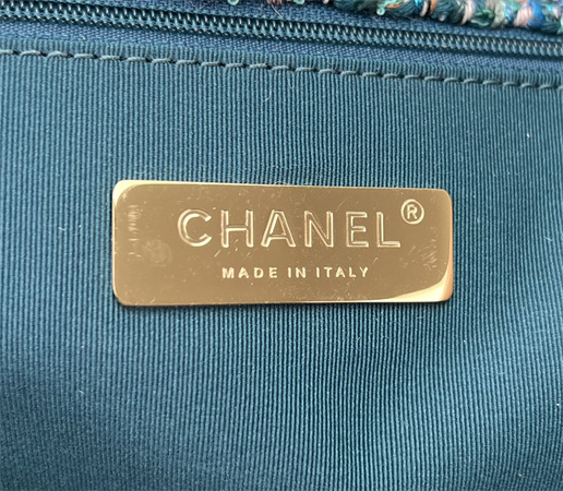 Ch*el 19 bag tweed gold tone multicolor as1160