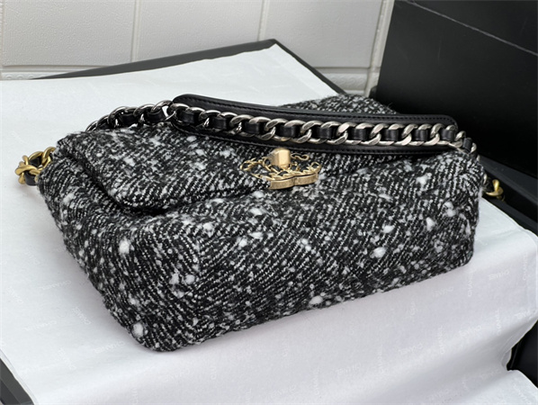 Ch*el 19 bag tweed gold tone black/white as1160