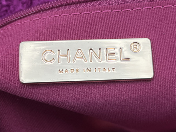 Ch*el 19 bag tweed gold tone fuchsia as1160