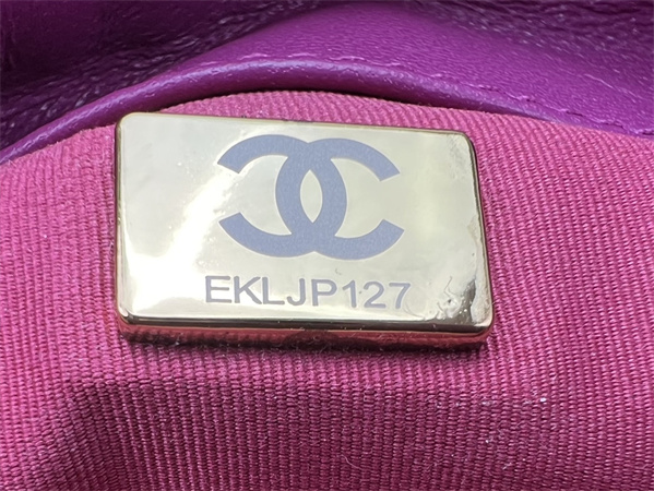 Ch*el 19 bag tweed gold tone fuchsia as1160