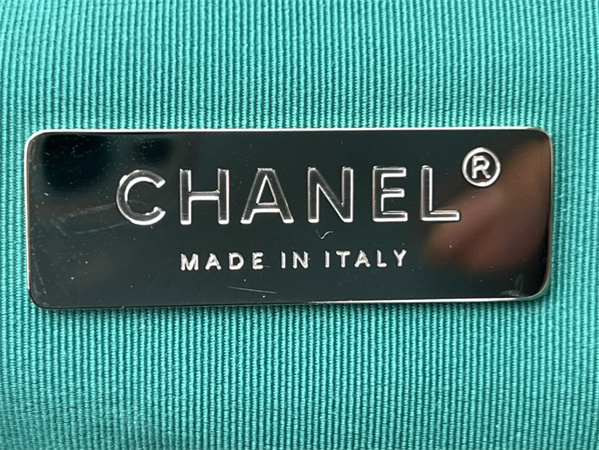 Ch*el 19 bag tweed gold tone green as1160