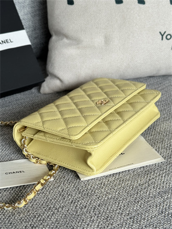 Ch*el wallet on chain grained calfskin gold tone metal yellow ap0250