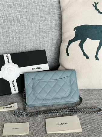 Ch*el wallet on chain grained calfskin silver tone metal blue ap0250