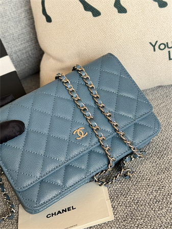 Ch*el wallet on chain grained calfskin silver tone metal blue ap0250