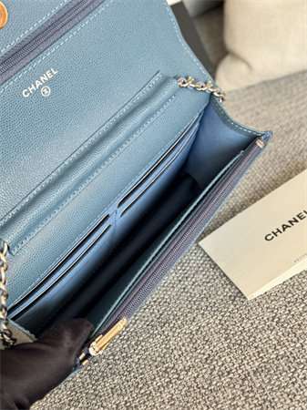Ch*el wallet on chain grained calfskin silver tone metal blue ap0250