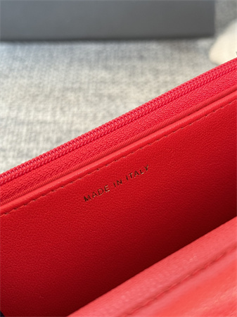 Ch*el wallet on chain grained calfskin gold tone metal red ap0250