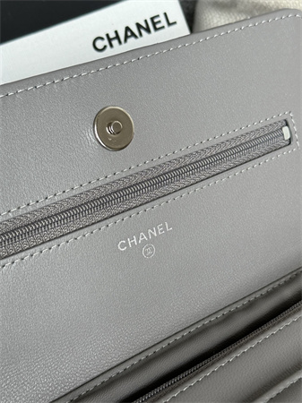 Ch*el wallet on chain lambskin silver tone metal grey ap0250