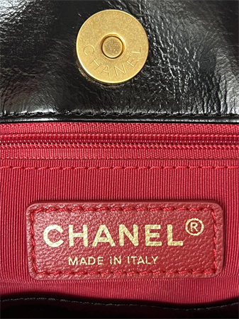 Ch*el hobo handbag shiny crumpled calfskin gold tone metal black as4322