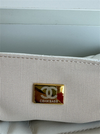 Ch*el small hobo handbag shiny crumpled calfskin gold tone metal white as4323