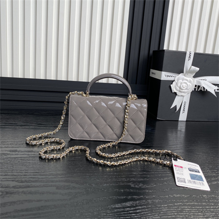 Ch*el flap phone holder with chain patent calfskin gold-tone metal grey ap3226