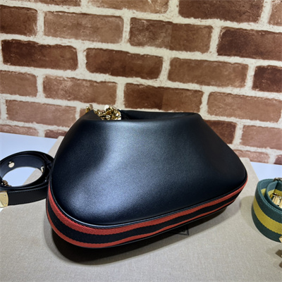 G*u*i attache large shoulder bag leather black 702823