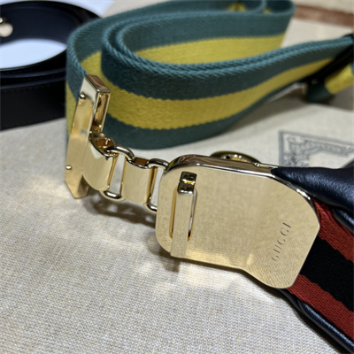 G*u*i attache large shoulder bag leather black 702823