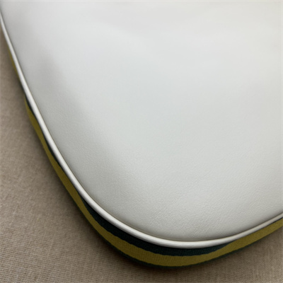 G*u*i attache large shoulder bag leather white 702823