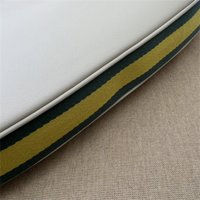 G*u*i attache large shoulder bag leather white 702823