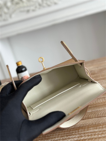 H**mes kelly mini ii bag epsom leather biscuit/craie hs