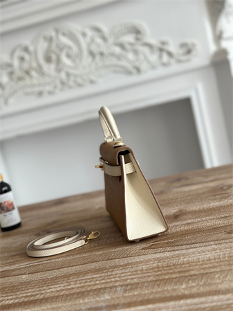 H**mes kelly mini ii bag epsom leather biscuit/craie hs