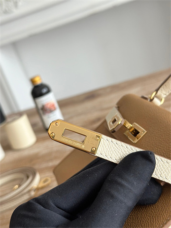 H**mes kelly mini ii bag epsom leather biscuit/craie hs