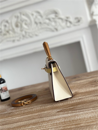 H**mes kelly mini ii bag epsom leather craie/jaune poussin/sesame hs