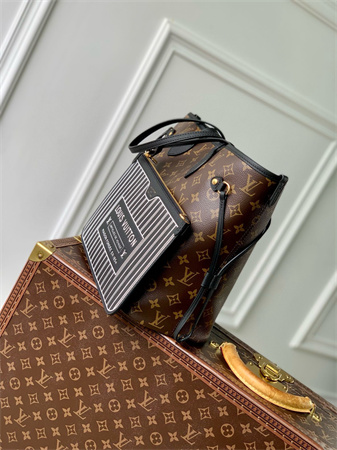 L.V Neverfull Inside Out MM Black M11946