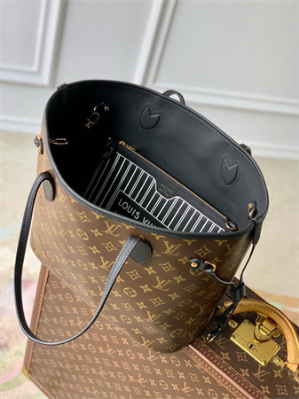 L.V Neverfull Inside Out MM Black M11946