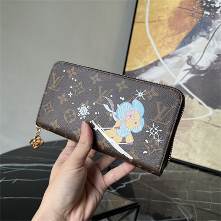L.V Zippy Wallet Vivienne Holidays Monogram Canvas M12223