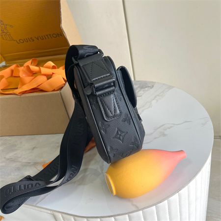 L.V Getaway Messenger Bag Monogram Shadow Black M12516