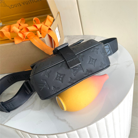 L.V Getaway Messenger Bag Monogram Shadow Black M12516