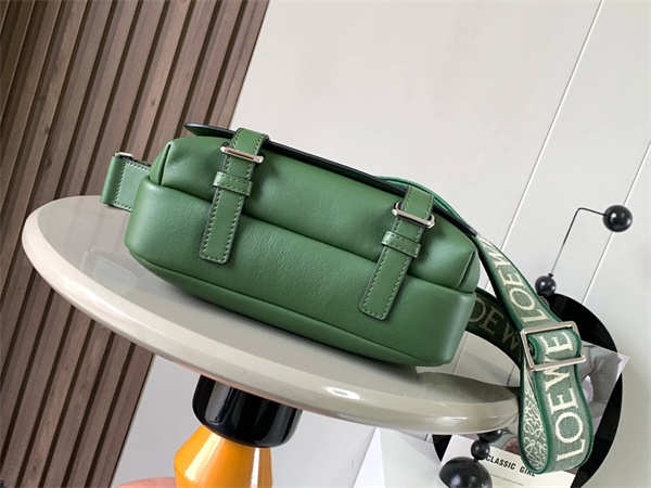l0ew* xs military messenger bag in S*pple smooth calfskin and jacquard hunter green