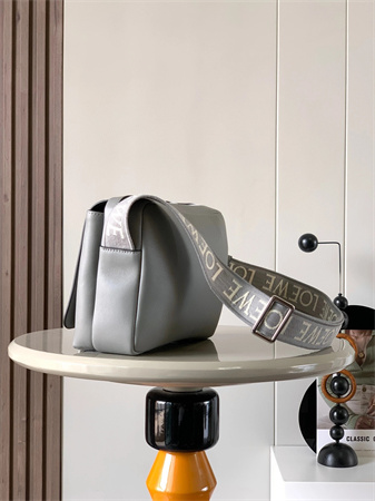 l0ew* xs military messenger bag in S*pple smooth calfskin and jacquard lt grey